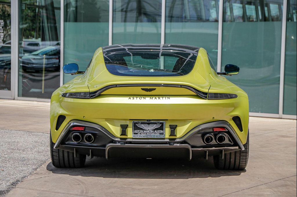 2025 Aston Martin VANTAGE COUPE 缩略图 14