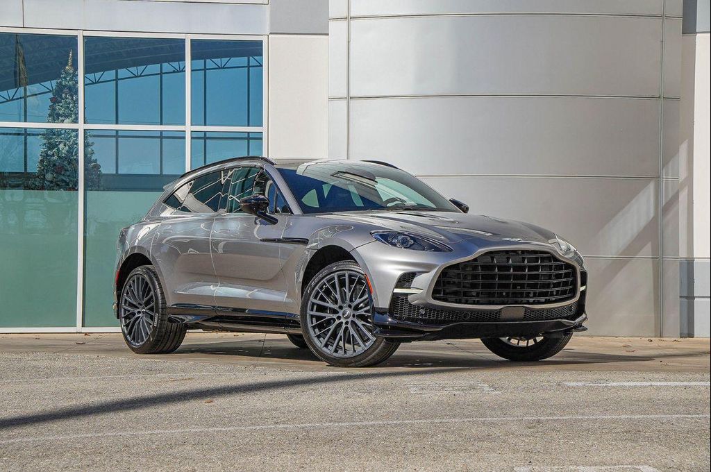 New 2026 Aston Martin DBX 707