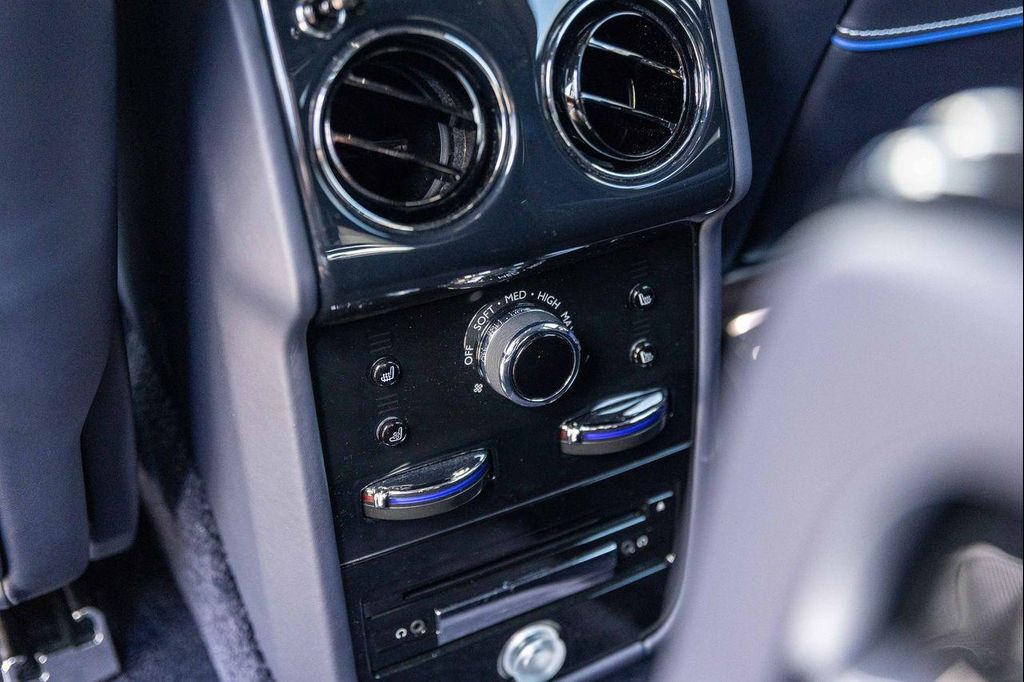 2024 ROLLS-ROYCE CULLINAN BLACK BADGE 缩略图 48