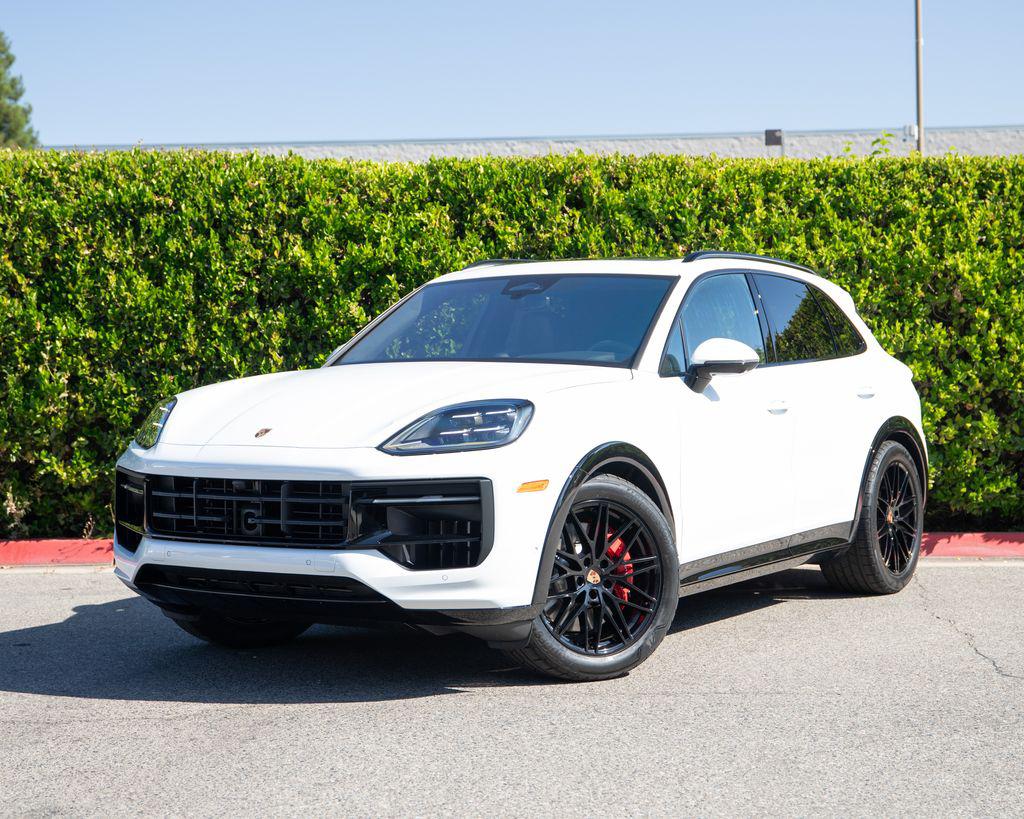 New 2026 Porsche Cayenne GTS