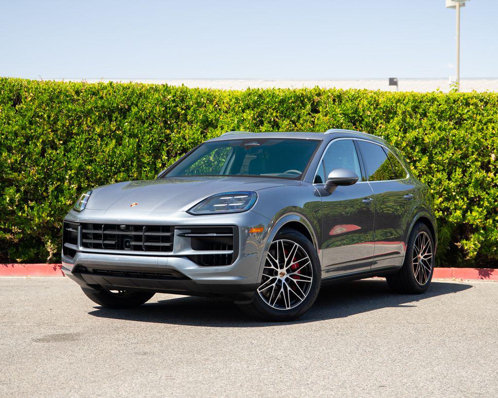 New 2026 Porsche Cayenne S