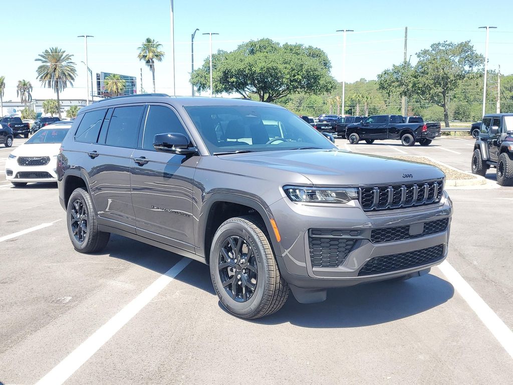 New 2026 Jeep Grand Cherokee L Altitude