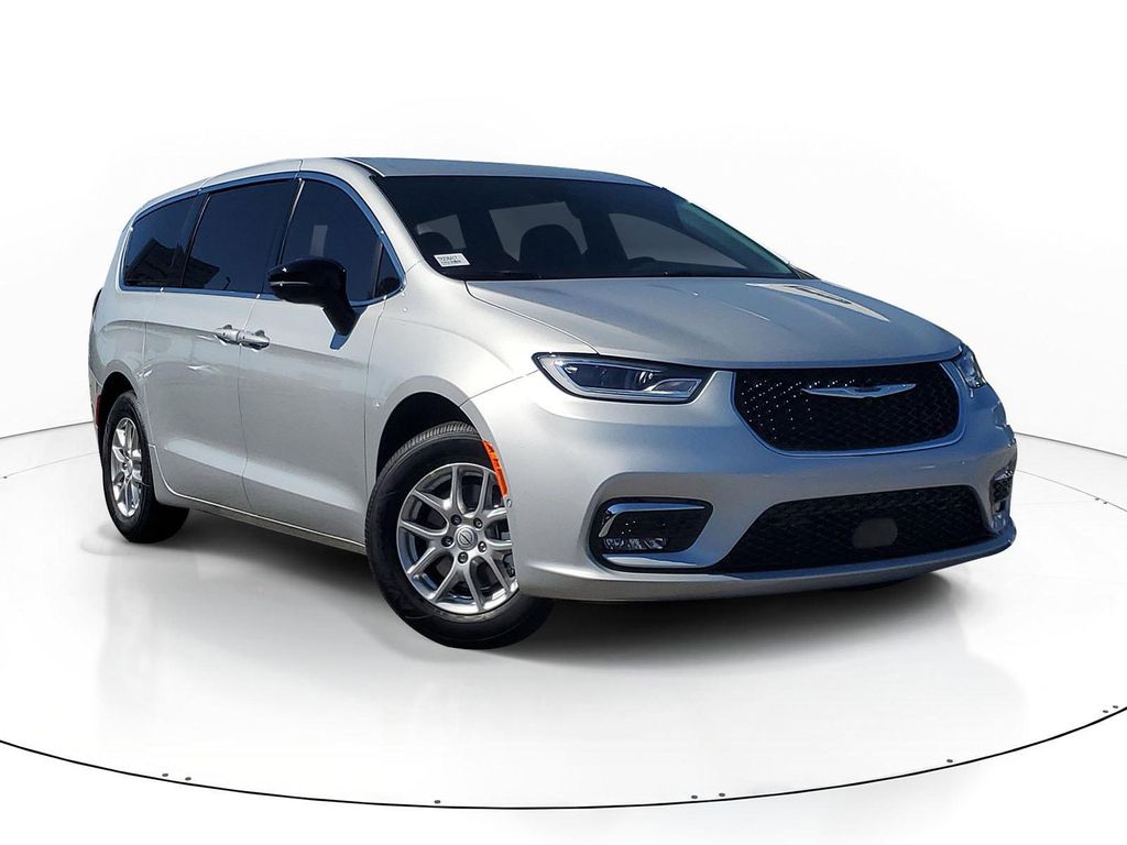 New 2026 Chrysler Pacifica L