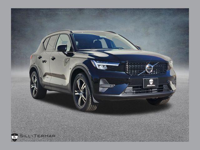 New 2026 Volvo XC40 B5 Core