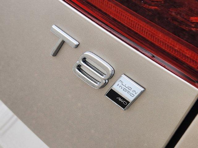2026 Volvo XC60 PLUG-IN HYBRID T8 PLUS — миниатюра 17