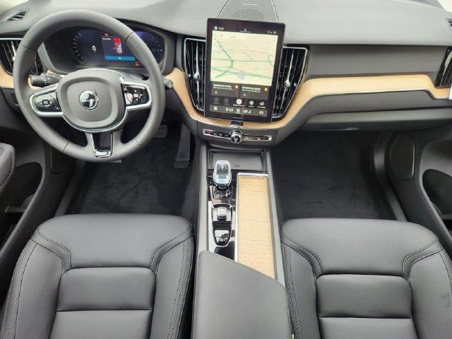 2026 Volvo XC60 PLUG-IN HYBRID T8 PLUS 缩略图 11