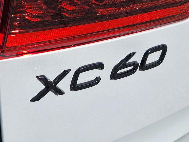 صورة 16 لـ 2026 Volvo XC60 B5 ULTRA BLACK EDITION