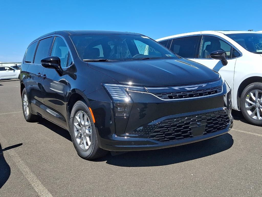 New 2027 Chrysler Pacifica SELECT