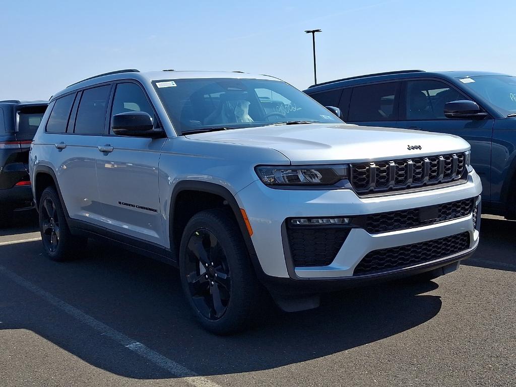 New 2026 Jeep Grand Cherokee L Limited 4x4