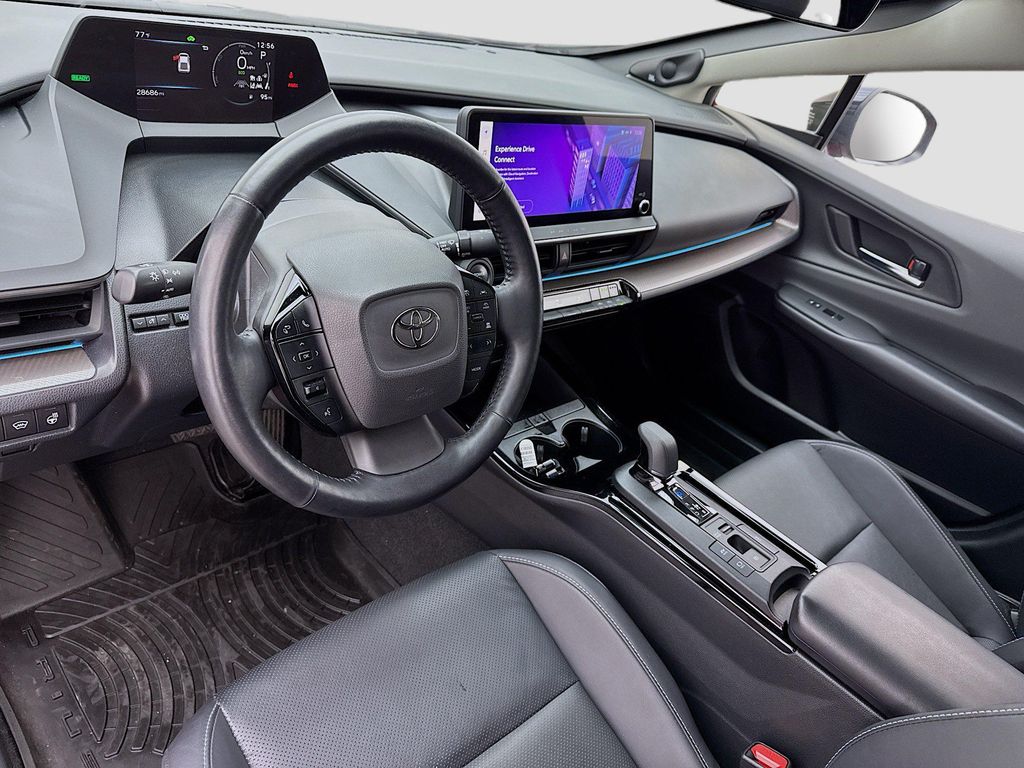 صورة 7 لـ 2023 Toyota PRIUS LIMITED