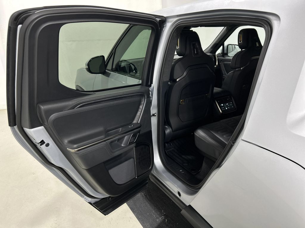2022 Rivian R1T ADVENTURE — миниатюра 17