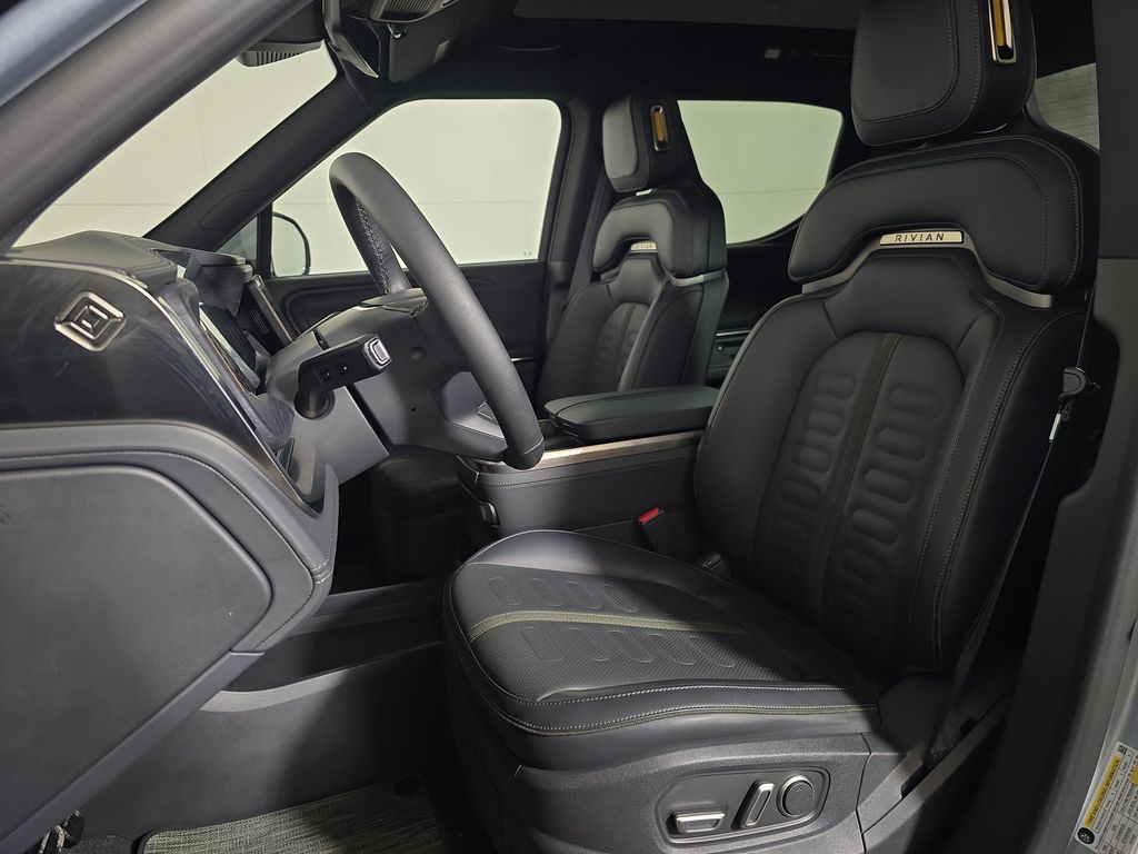 صورة مصغرة 20 لـ 2025 Rivian R1T ADVENTURE TRIM