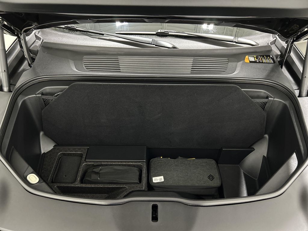 صورة 14 لـ 2025 Rivian R1T ADVENTURE TRIM