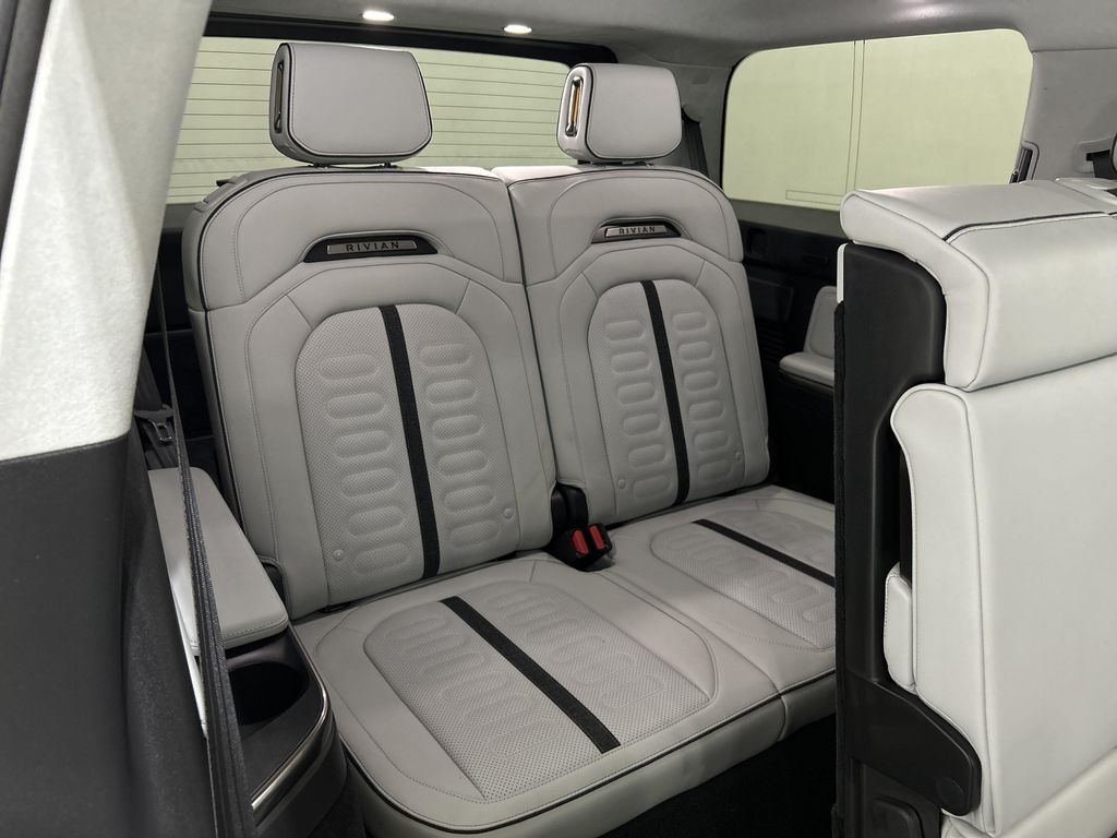 2024 Rivian R1S ADVENTURE QUAD MOTOR LARGE PACK — миниатюра 25