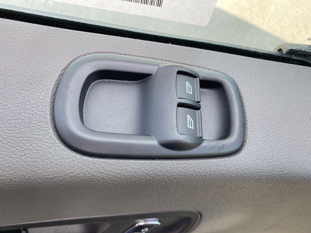 صورة مصغرة 16 لـ 2025 FORD TRANSIT-150 150