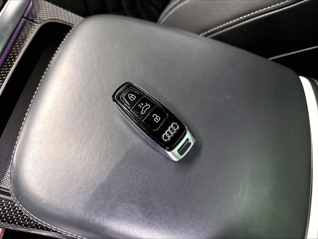 2023 AUDI SQ8 4.0T PRESTIGE — миниатюра 10