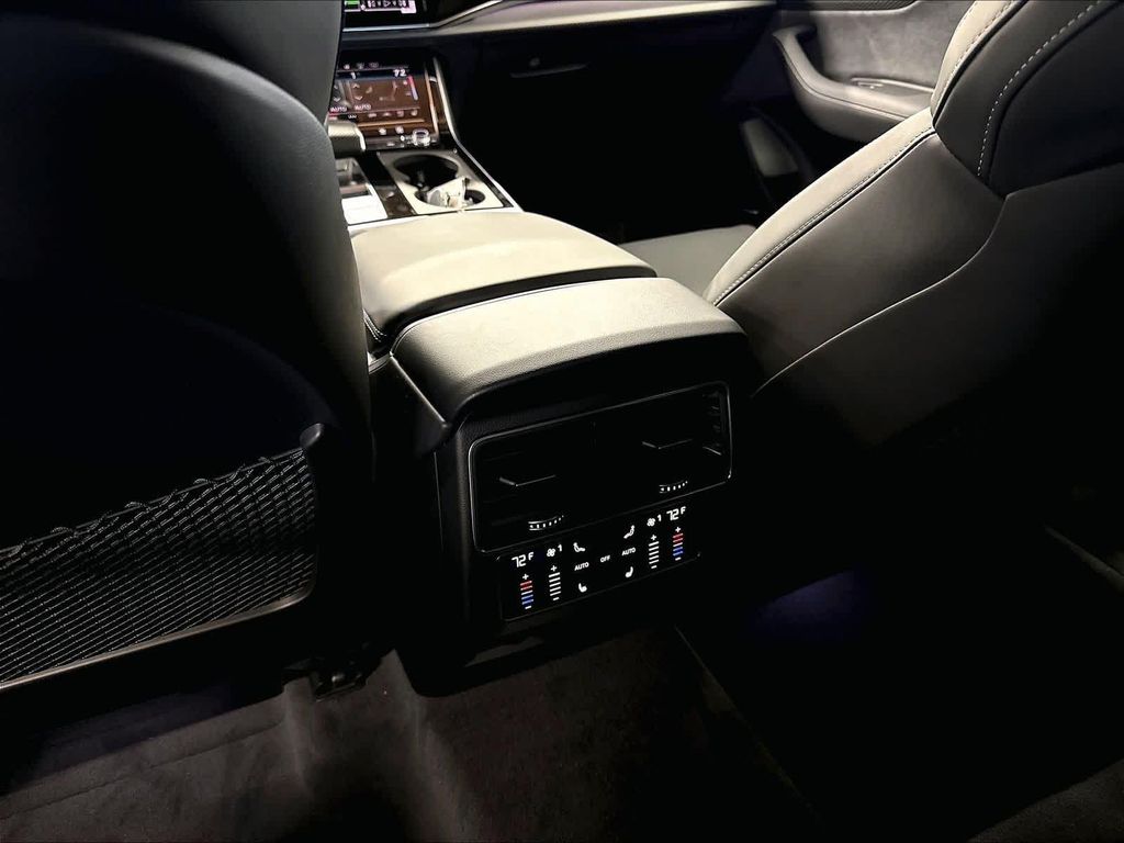 صورة مصغرة 15 لـ 2026 AUDI SQ8 4.0T PRESTIGE