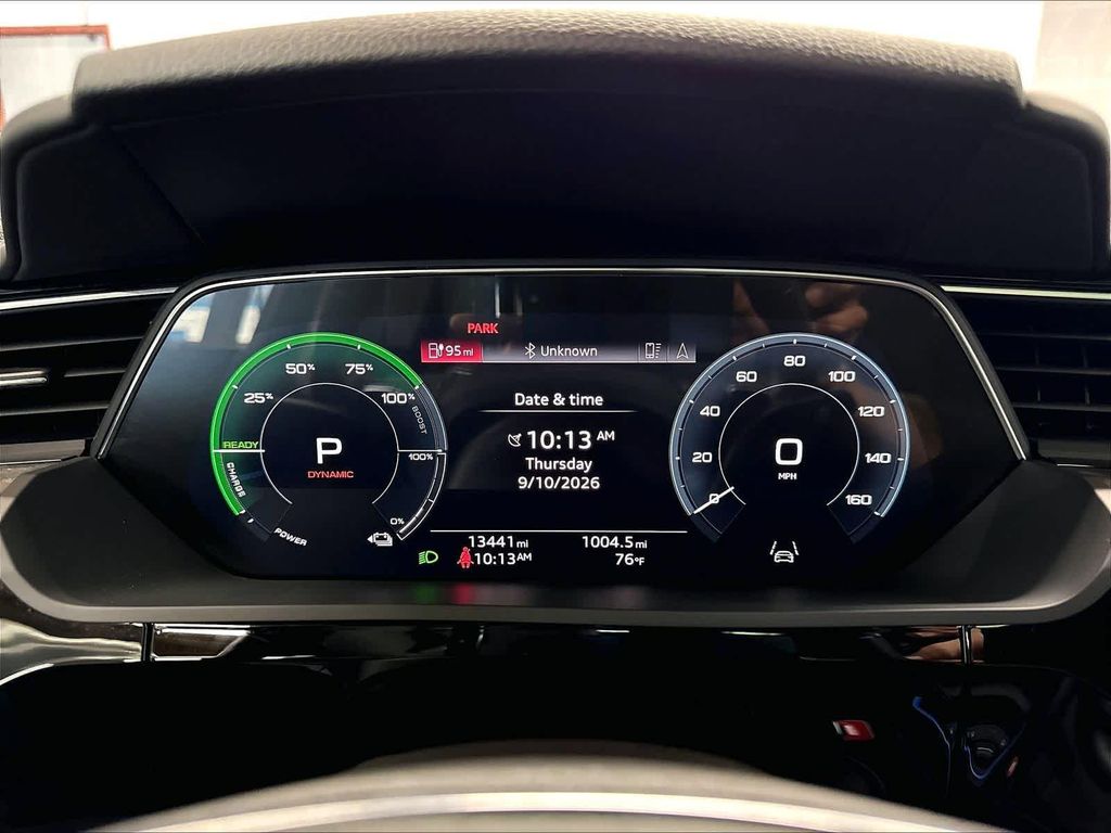 2024 AUDI Q8 E-TRON PRESTIGE — миниатюра 19
