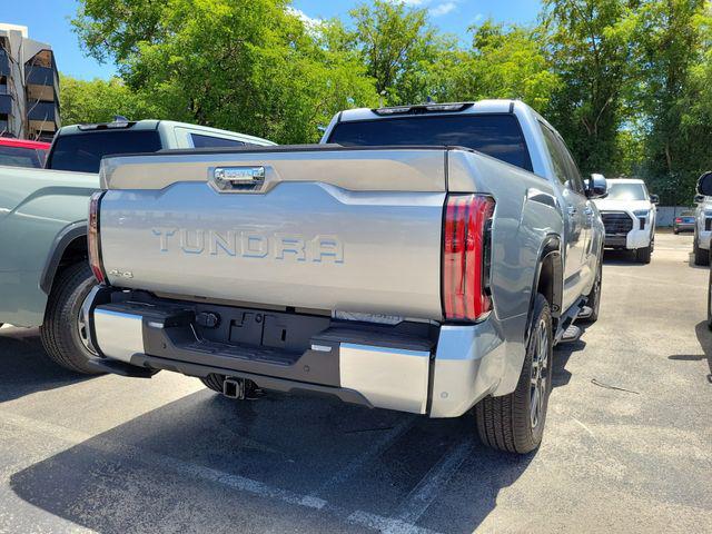 TOYOTA TUNDRA - 4