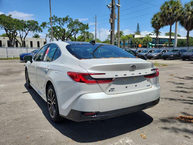 TOYOTA CAMRY - 3