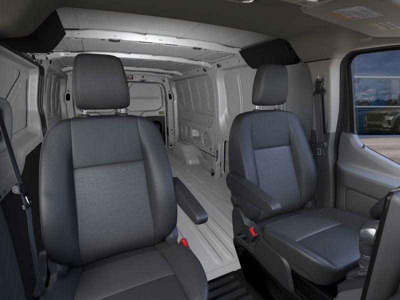 صورة 10 لـ 2026 FORD TRANSIT-250 BASE