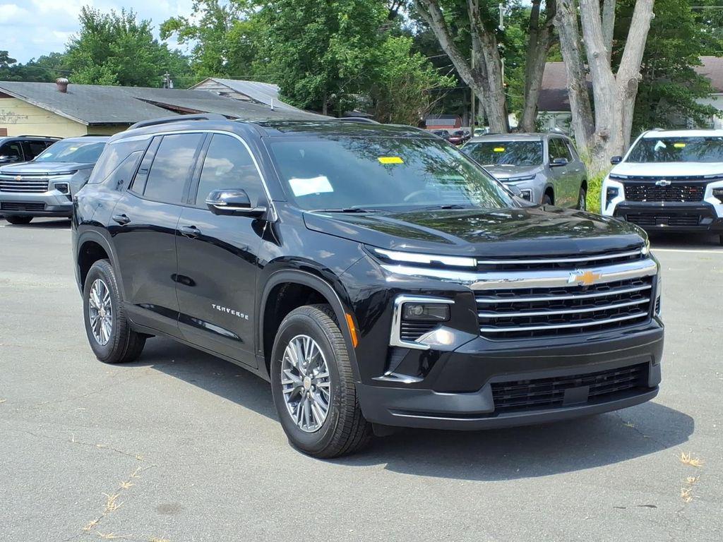 New 2026 Chevrolet Traverse LT