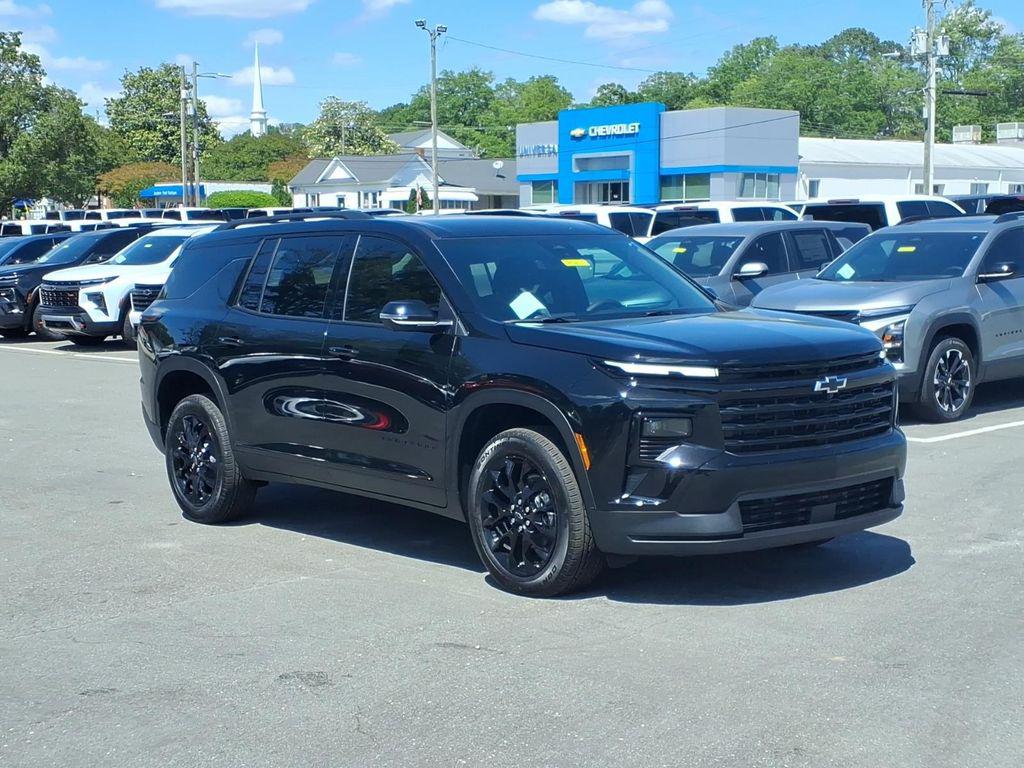 New 2026 Chevrolet Traverse LT