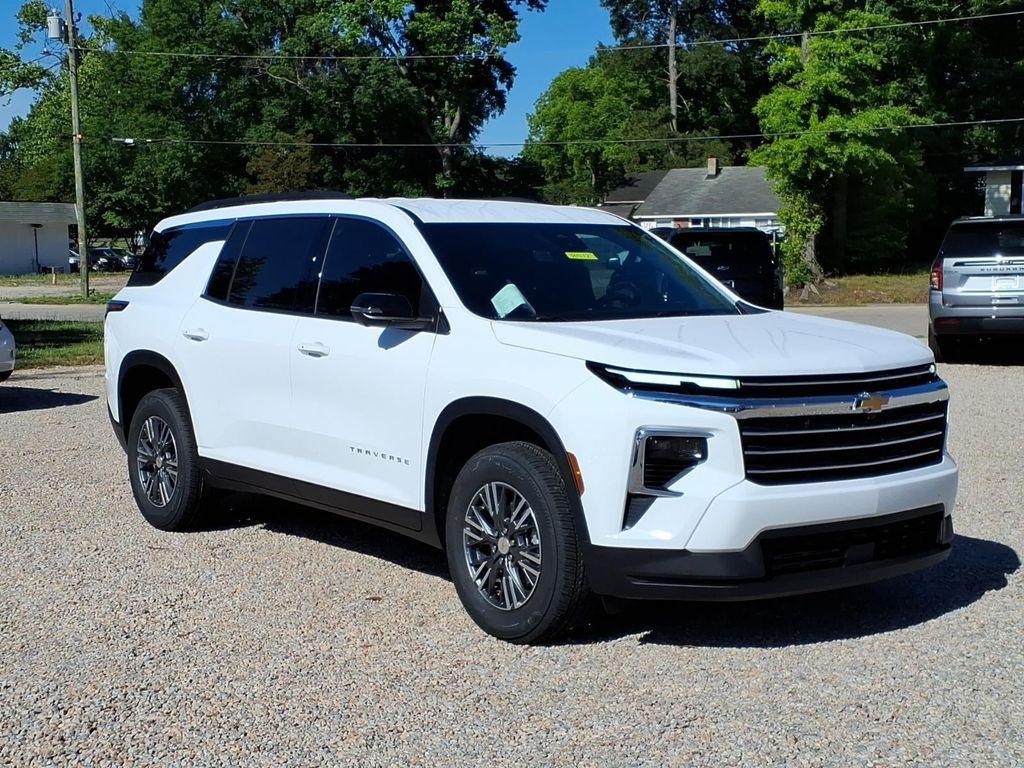 New 2026 Chevrolet Traverse LT