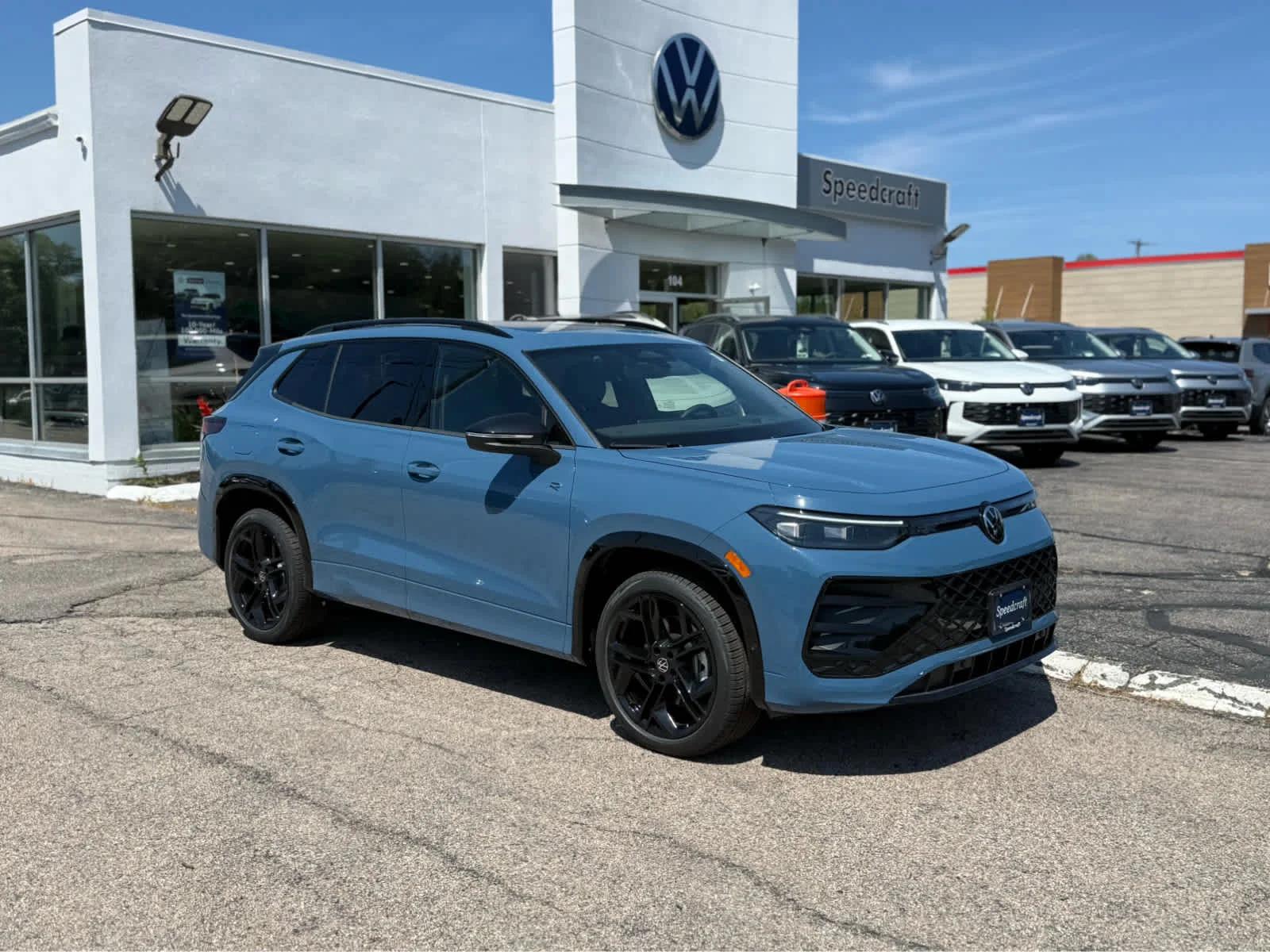 New 2026 Volkswagen Tiguan SE R-Line Black