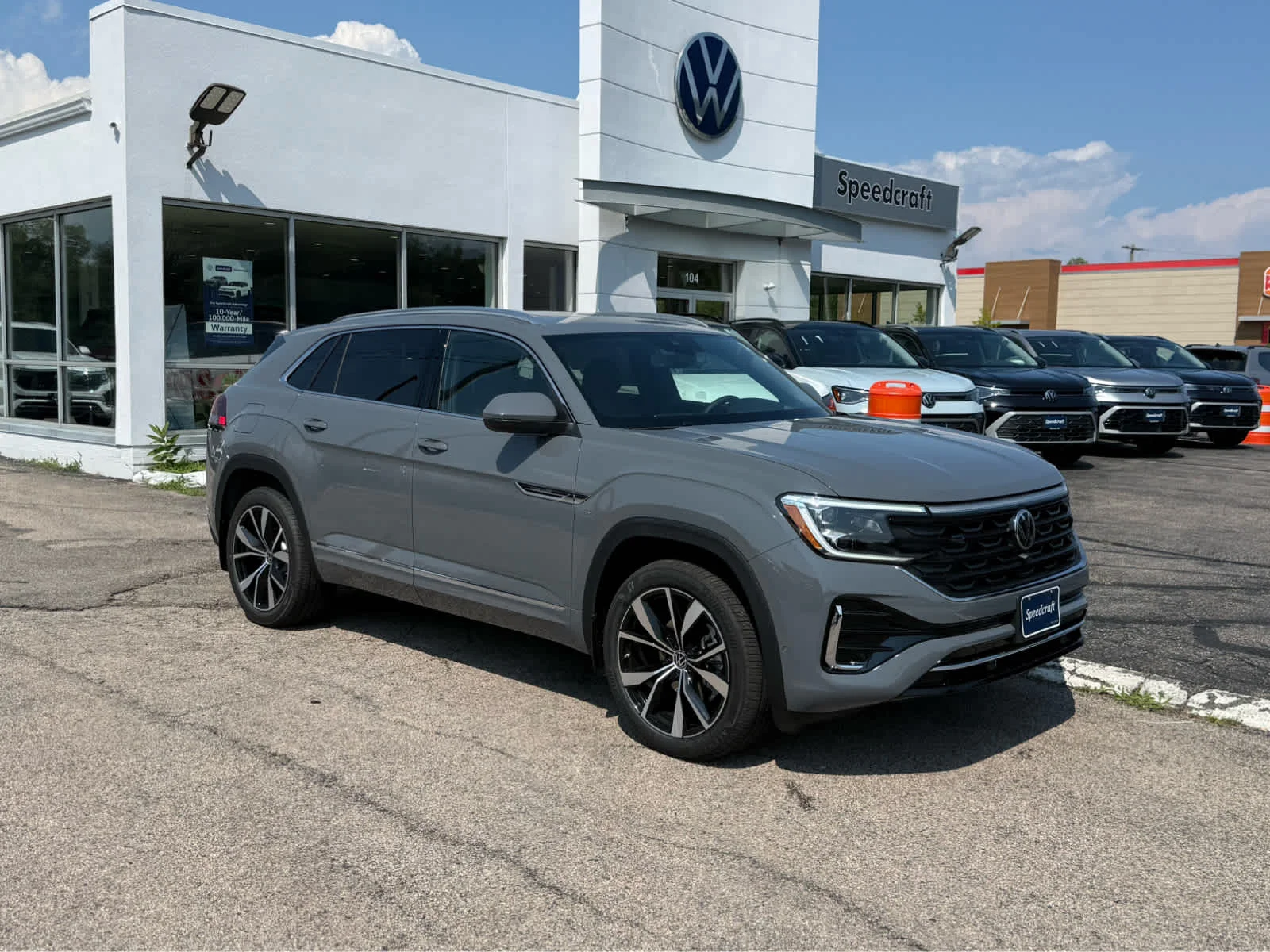 New 2026 Volkswagen Atlas Cross Sport 2.0T SEL Premium R-Line