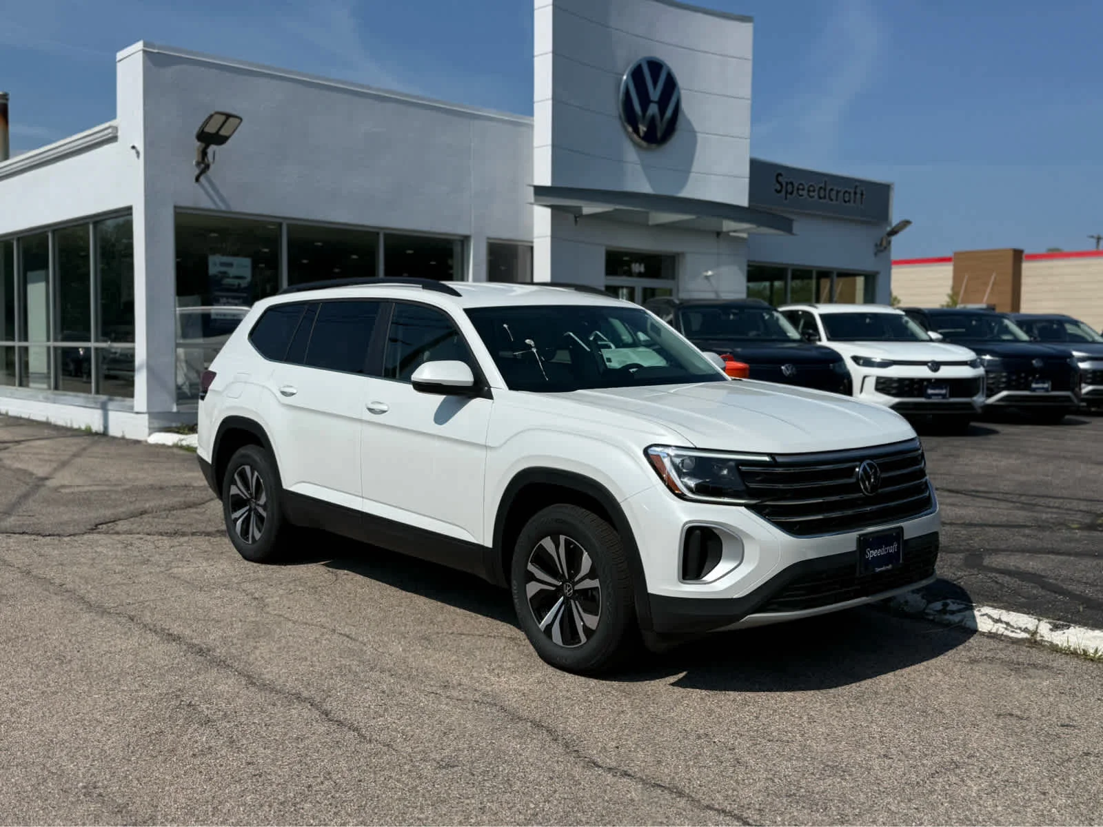 New 2026 Volkswagen Atlas 2.0T SE
