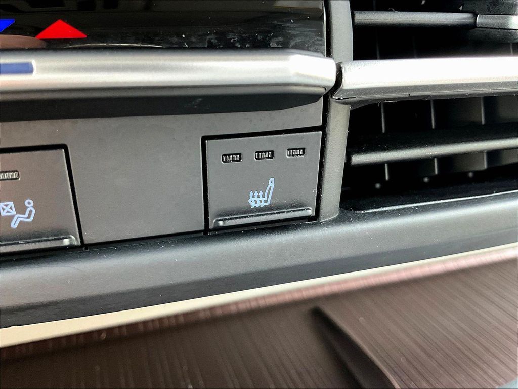 2024 Toyota SIENNA XLE — миниатюра 15