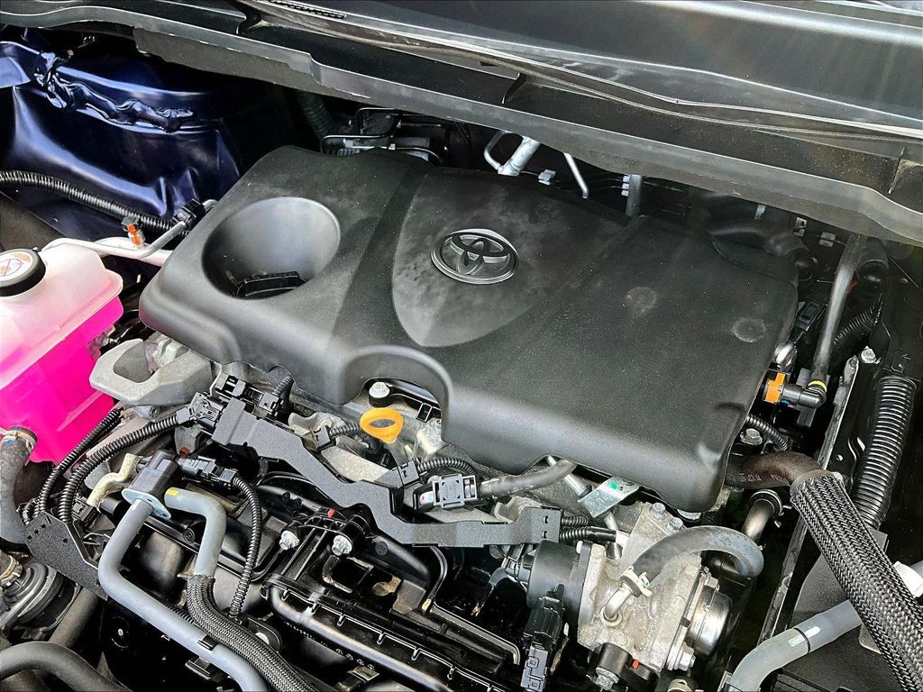 2024 Toyota SIENNA XLE — миниатюра 32