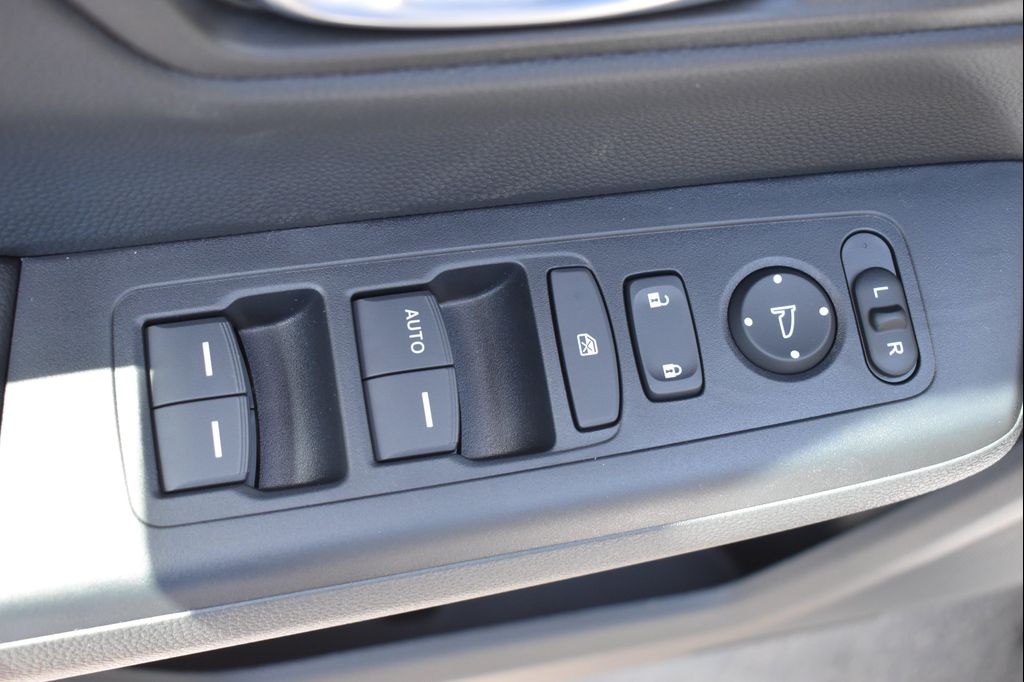 صورة مصغرة 11 لـ 2026 Honda CR-V LX AWD