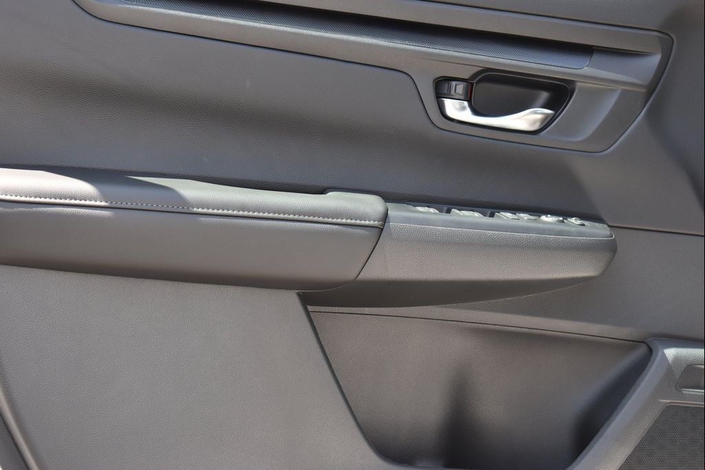 صورة مصغرة 10 لـ 2026 Honda CR-V LX AWD