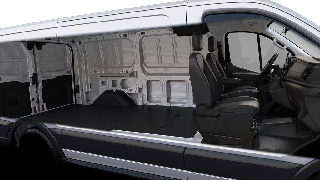 صورة 6 لـ 2025 FORD TRANSIT-150 BASE