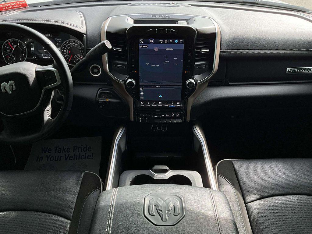 2023 RAM 3500 LARAMIE CREW CAB 4X4 6'4' BOX — миниатюра 26