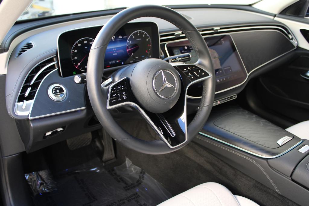 MERCEDES-BENZ E-CLASS - 5