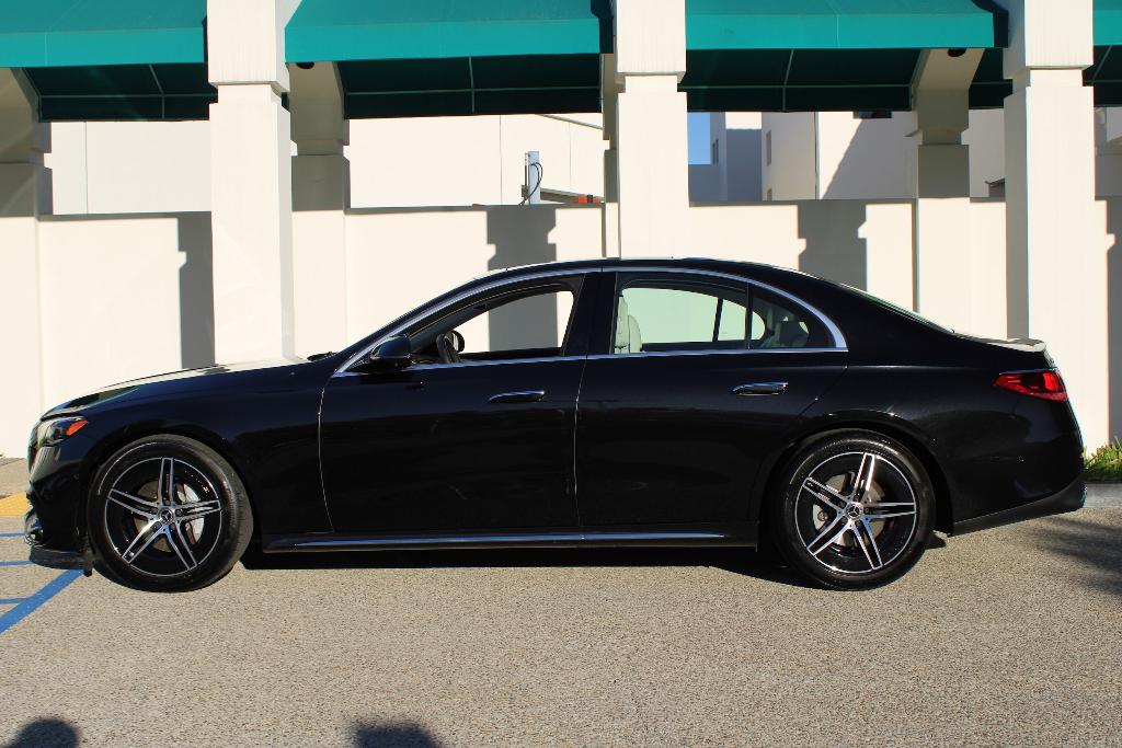 MERCEDES-BENZ E-CLASS - 2