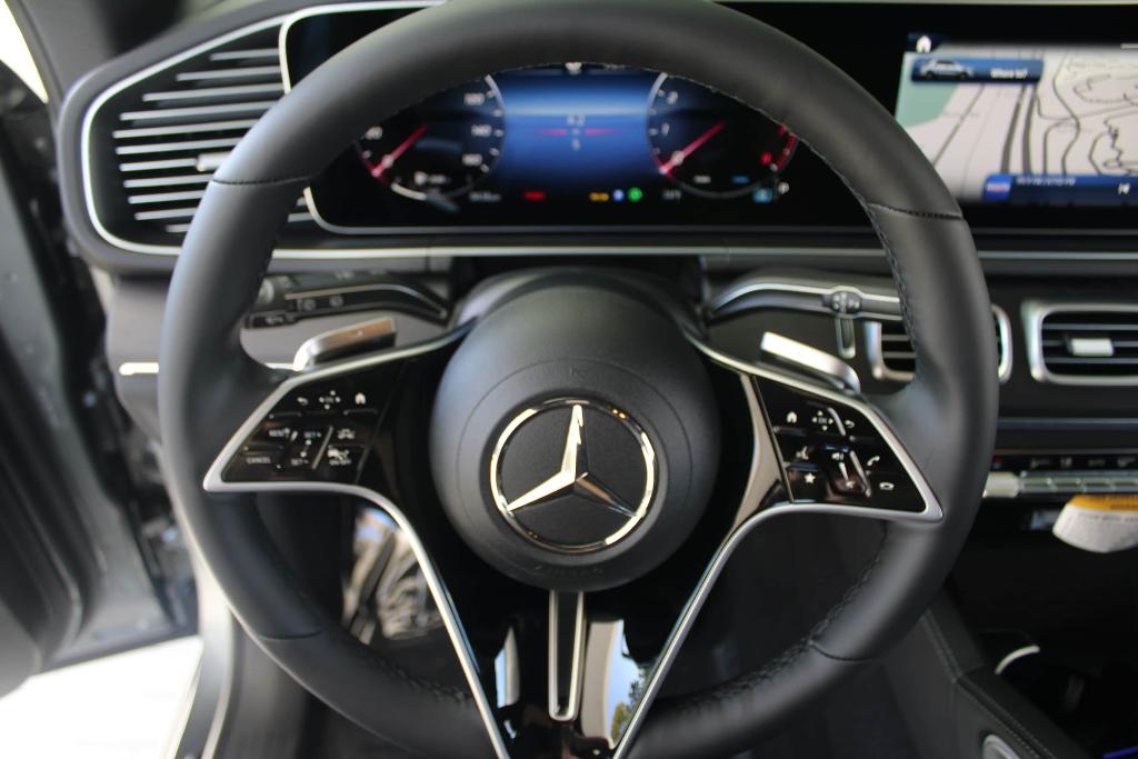 2026 Mercedes-BENZ GLE — миниатюра 15