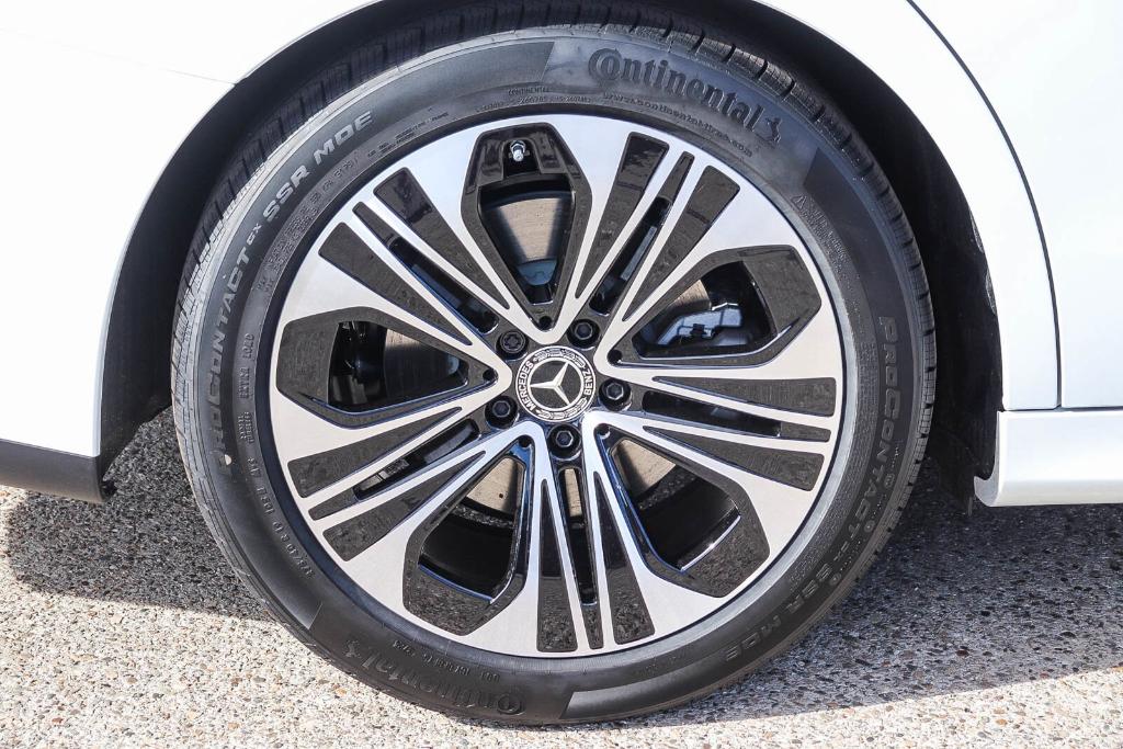 MERCEDES-BENZ E-CLASS - 8