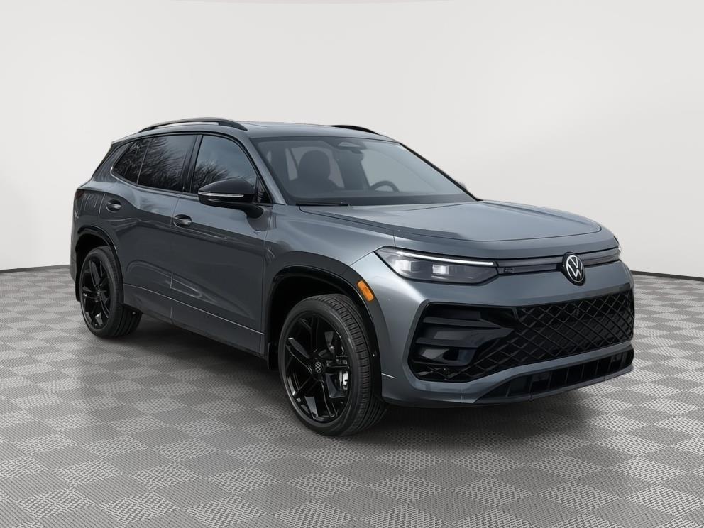 New 2026 Volkswagen Tiguan 2.0T SE R-Line Black