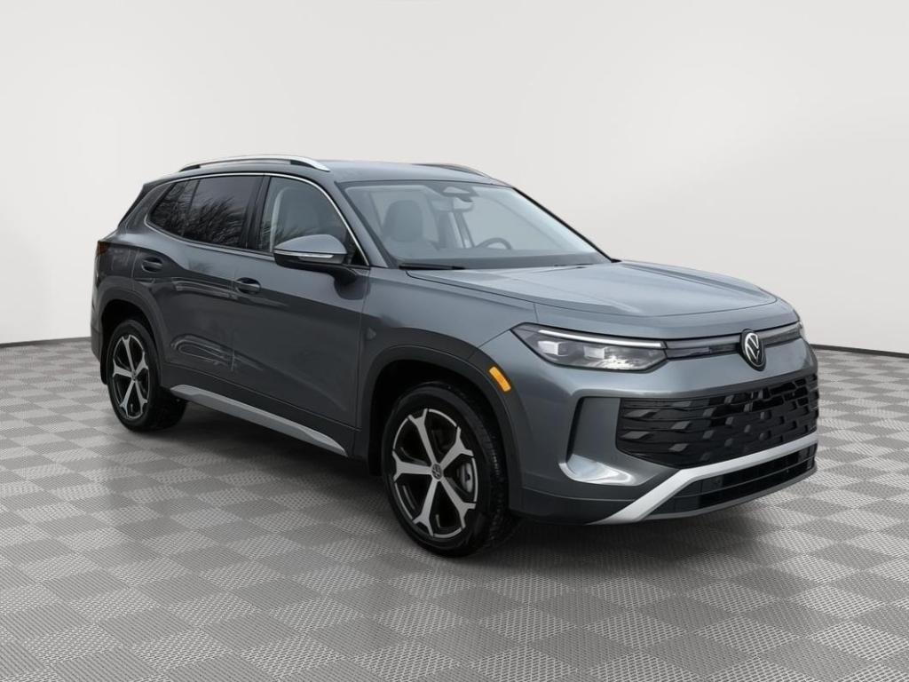 New 2026 Volkswagen Tiguan 2.0T SE