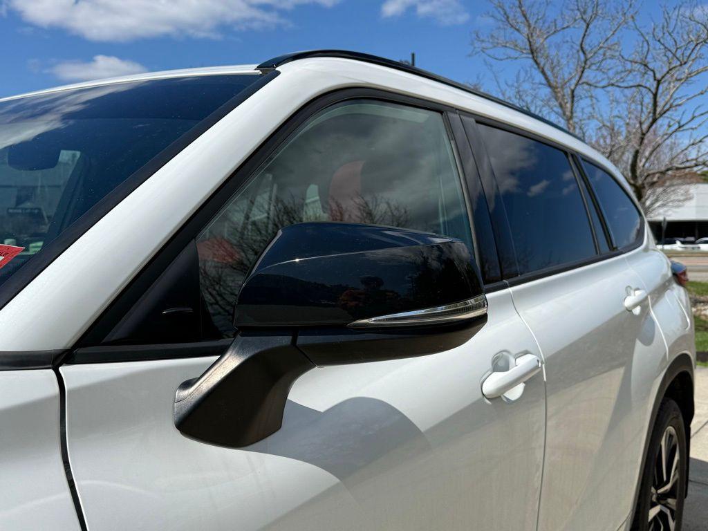 TOYOTA HIGHLANDER - 10