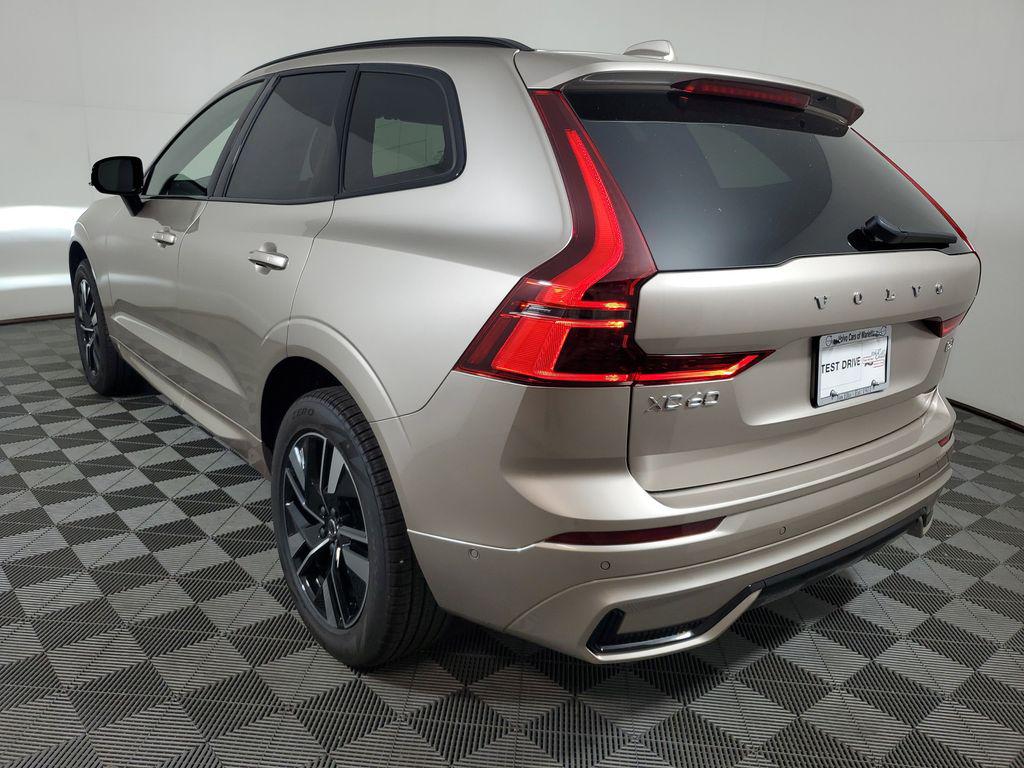 2026 Volvo XC60 B5 PLUS 照片 4