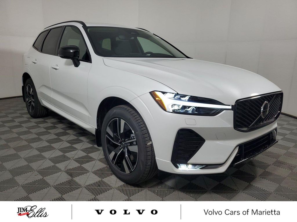 2026 Volvo XC60 B5 CORE — фото 1