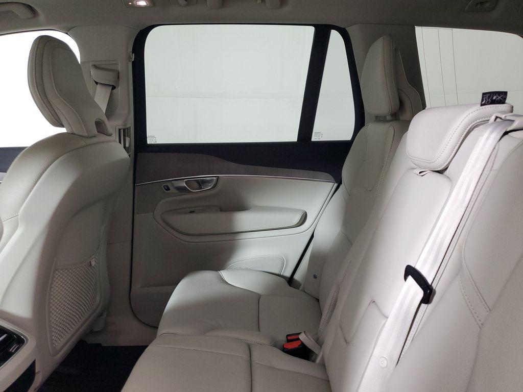 2024 Volvo XC90 B6 PLUS BRIGHT THEME 7-SEATER thumbnail 14