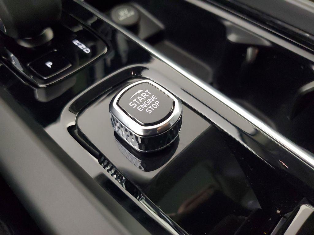 2023 Volvo XC60 B5 PLUS BRIGHT THEME — миниатюра 36