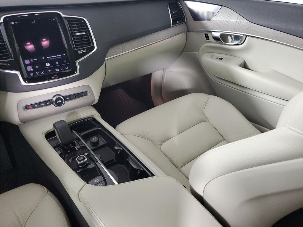 2025 Volvo XC90 PLUG-IN HYBRID T8 PLUS 7-SEATER 缩略图 17