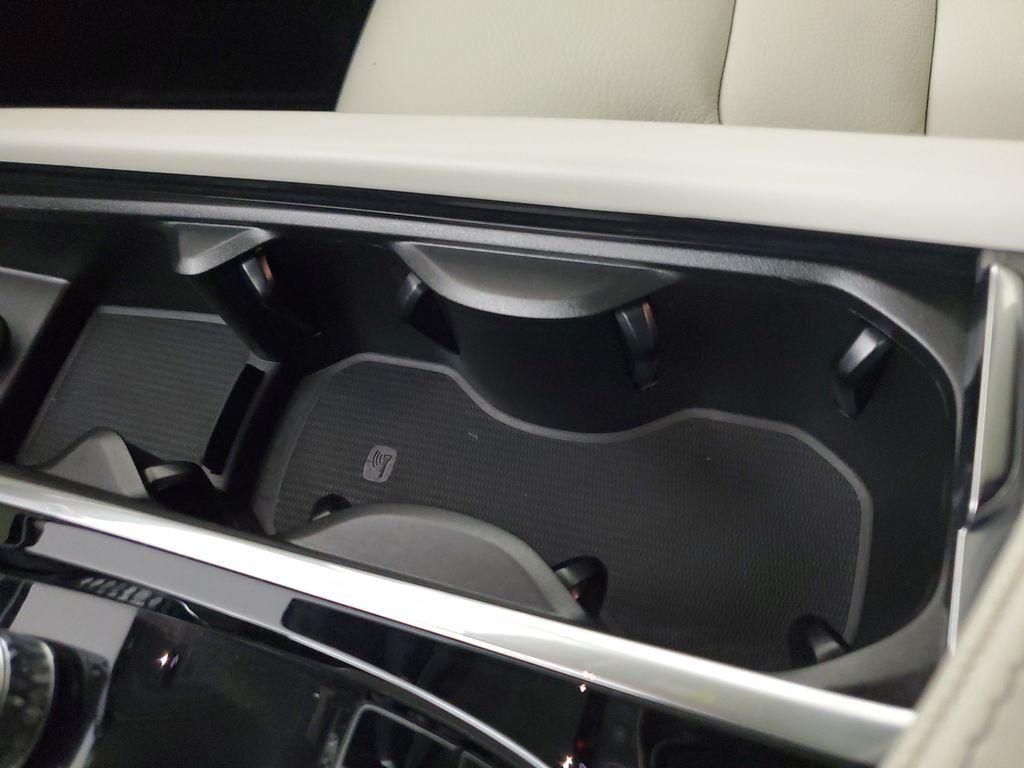 2025 Volvo XC90 B6 PLUS 7-SEATER — миниатюра 33